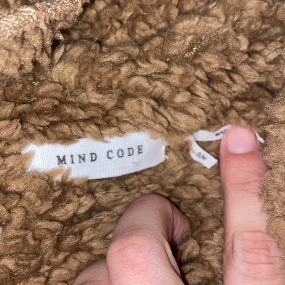 Jacket - Picture 3 of 3